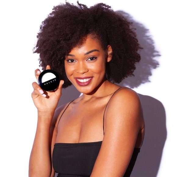 RE:TUNE Invisible Matte Blotting Powder - Picture 5 of 8